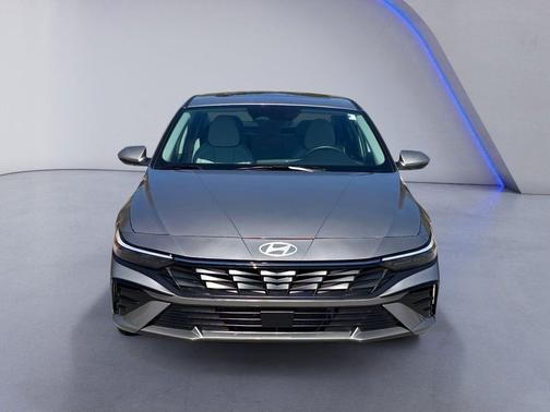 Fluid Metal 2025 Hyundai ELANTRA HEV Limited