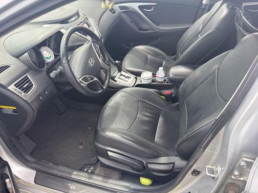 Radiant Silver Metallic 2011 Hyundai ELANTRA Limited