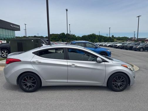 Radiant Silver Metallic 2011 Hyundai ELANTRA Limited