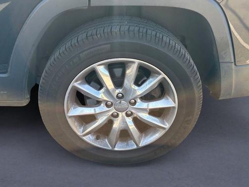 Brilliant Black Crystal Pearlcoat 2016 Jeep Cherokee Limited