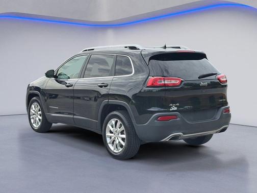 Brilliant Black Crystal Pearlcoat 2016 Jeep Cherokee Limited
