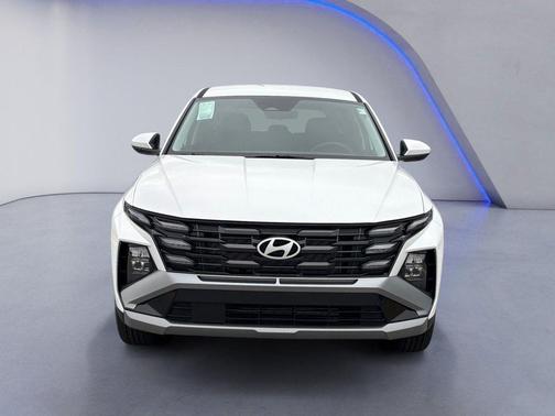 Serenity White Pearl 2026 Hyundai TUCSON SE