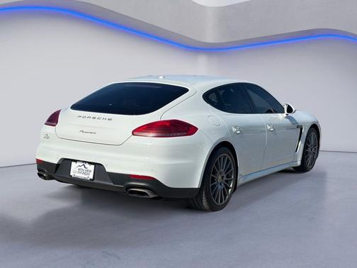 White 2015 Porsche Panamera 4