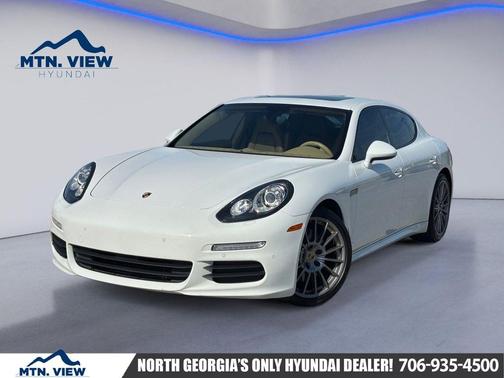 White 2015 Porsche Panamera 4