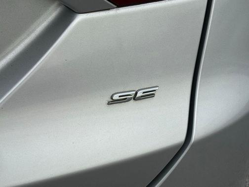 Ingot Silver 2014 Ford Fusion SE