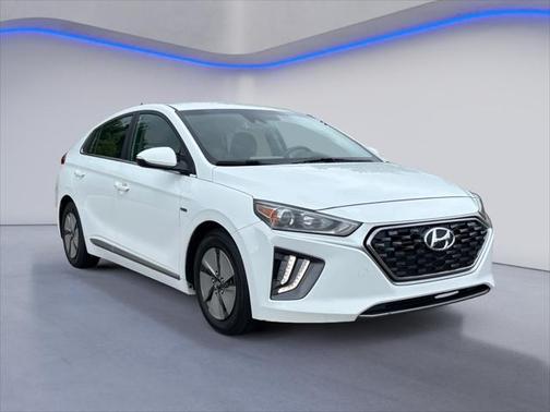 2020 Hyundai IONIQ Hybrid SE
