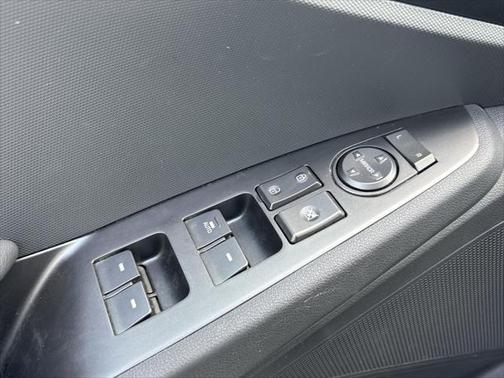 2020 Hyundai IONIQ Hybrid SE
