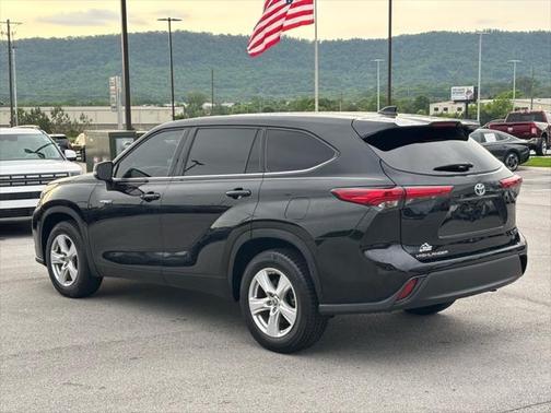 2021 Toyota Highlander Hybrid LE
