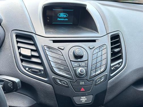 Ingot Silver 2014 Ford Fiesta SE