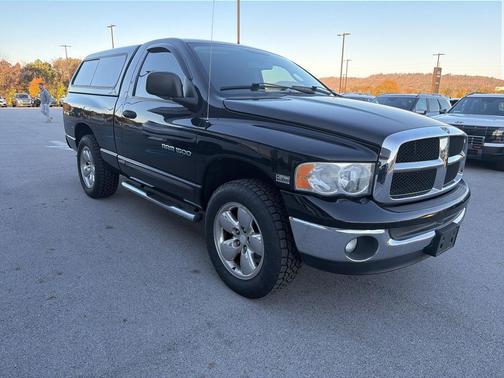 2004 Dodge Ram 1500 SLT