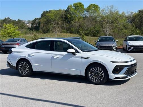 2025 Hyundai SONATA Hybrid Limited