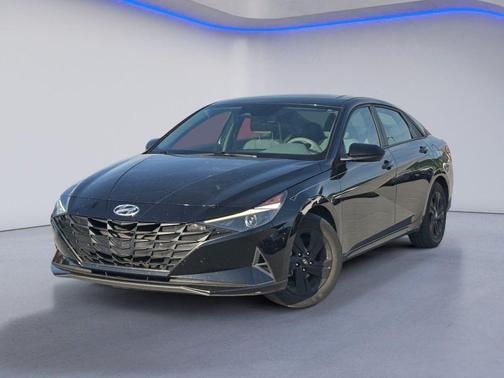 Phantom Black 2021 Hyundai ELANTRA SEL