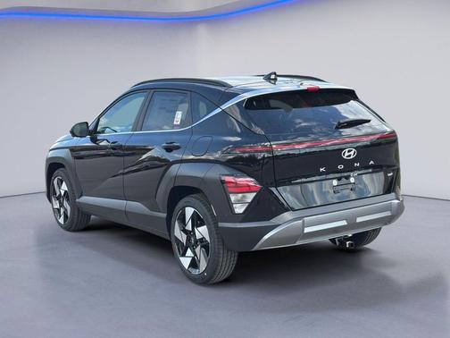 Abyss Black Pearl 2026 Hyundai KONA Limited
