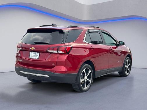 Radiant Red Tintcoat 2024 Chevrolet Equinox 1LT