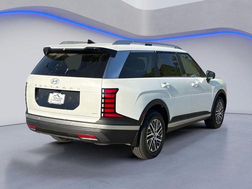Creamy White Pearl 2026 Hyundai PALISADE SEL 7P