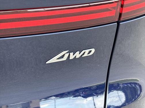 2025 Genesis GV70 2.5T AWD