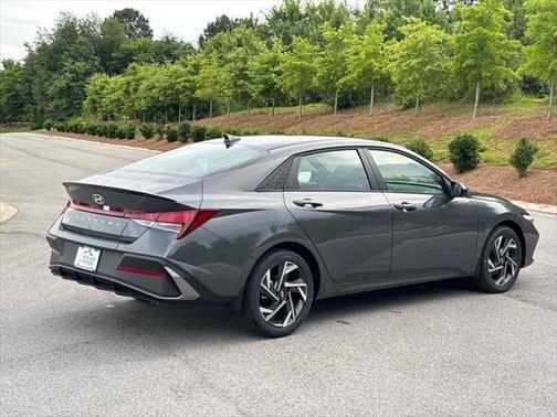 2025 Hyundai ELANTRA Sport