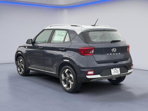 Denim w/White Roof 2026 Hyundai VENUE SEL w/Two-Tone Roof