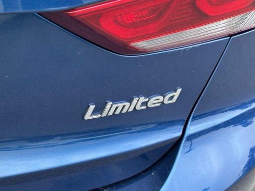 Lakeside Blue 2017 Hyundai ELANTRA Limited