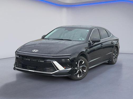 Onyx Black 2024 Hyundai SONATA SEL