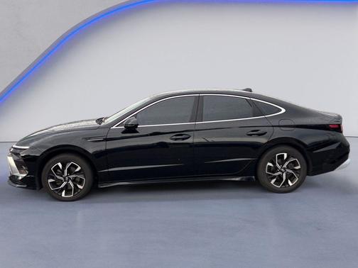 Onyx Black 2024 Hyundai SONATA SEL