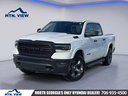 Bright White Clearcoat 2023 RAM 1500 Big Horn/Lone Star