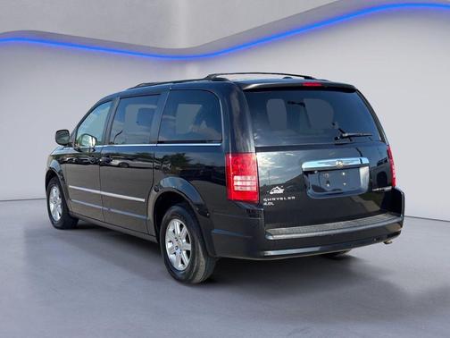 2010 Chrysler Town & Country Touring