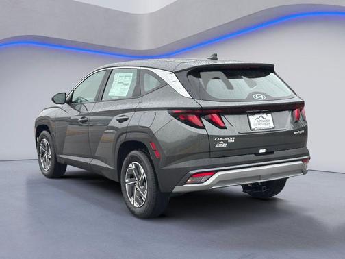 Amazon Gray 2026 Hyundai TUCSON Hybrid Blue SE