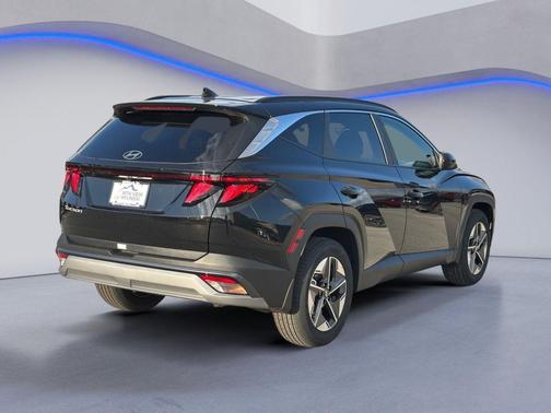 Phantom Black 2026 Hyundai TUCSON SEL