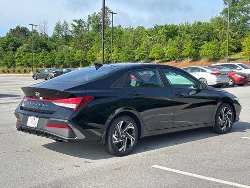 2025 Hyundai ELANTRA Sport