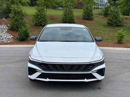 2025 Hyundai ELANTRA Sport