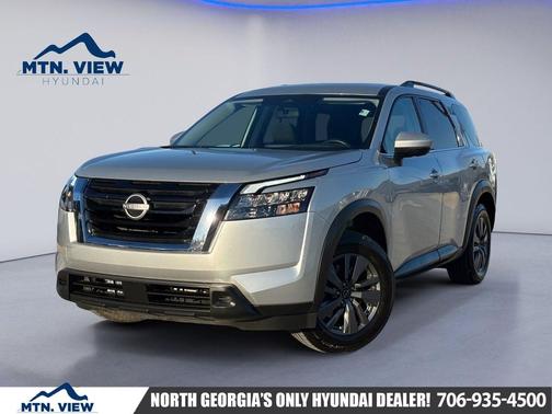 Brilliant Silver Metallic 2024 Nissan Pathfinder SV FWD