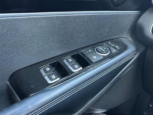 Titanium Silver 2016 Kia Sorento SXL