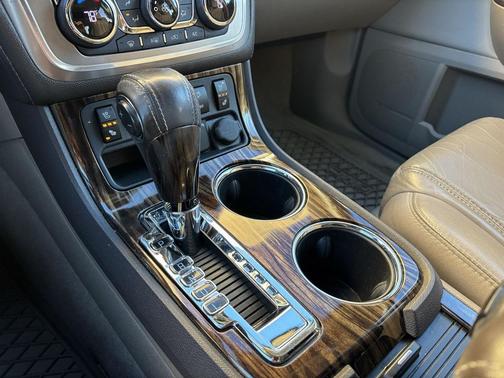 2016 GMC Acadia Denali