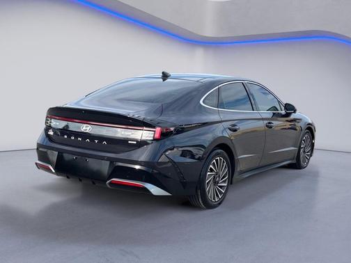 2024 Hyundai SONATA Hybrid Limited
