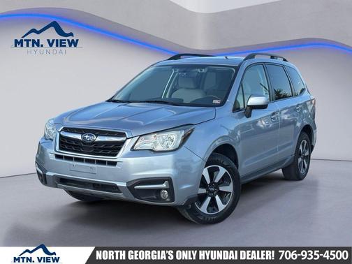 Ice Silver Metallic 2017 Subaru Forester 2.5i Premium