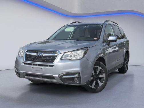 Ice Silver Metallic 2017 Subaru Forester 2.5i Premium