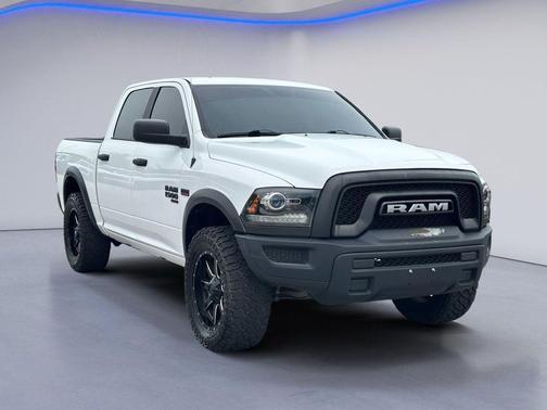 Bright White Clearcoat 2021 RAM 1500 Classic Warlock Crew Cab 4x4 5'7' Box