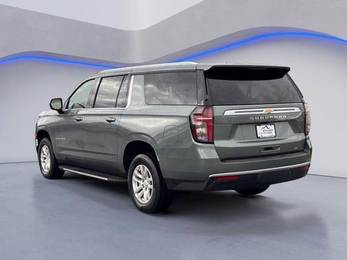 Silver Sage Metallic 2024 Chevrolet Suburban LT