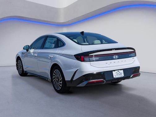 2026 Hyundai SONATA Hybrid SE