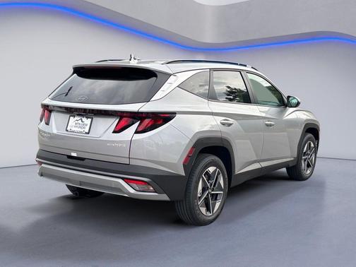 Shimmering Silver 2026 Hyundai TUCSON Hybrid SEL