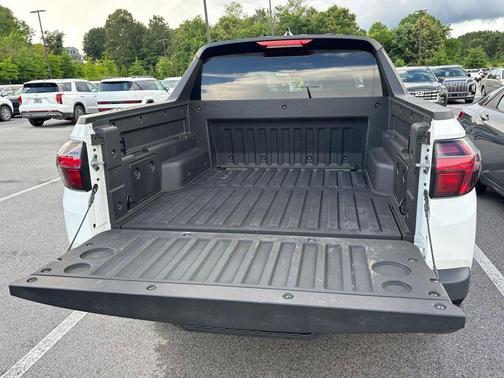 Atlas White 2024 Hyundai SANTA CRUZ SEL