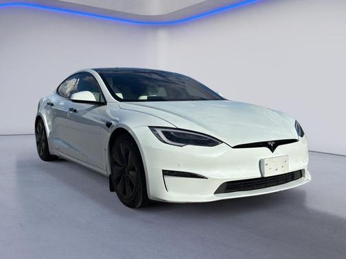 2022 Tesla Model S Base