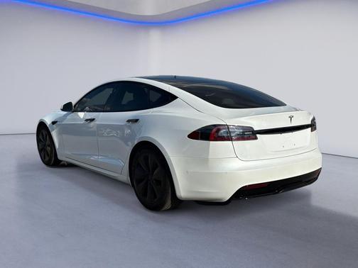 2022 Tesla Model S Base