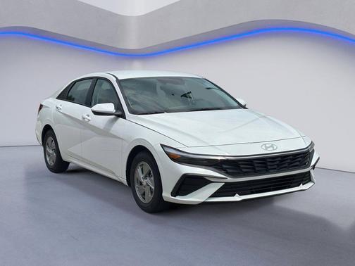 Serenity White 2026 Hyundai ELANTRA SE