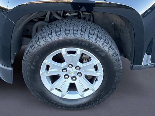 Black 2018 Chevrolet Colorado LT