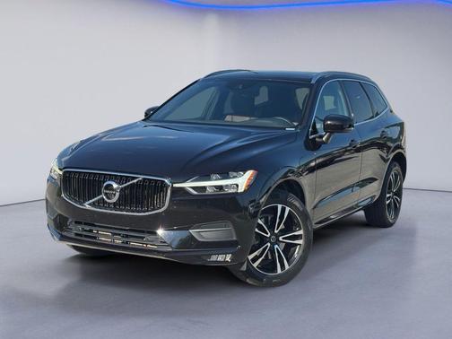 Onyx Black Metallic 2021 Volvo XC60 T5 Momentum