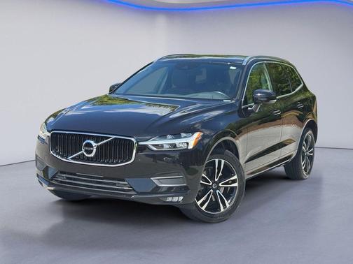 Onyx Black Metallic 2021 Volvo XC60 T5 Momentum