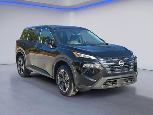 Super Black 2025 Nissan Rogue SV