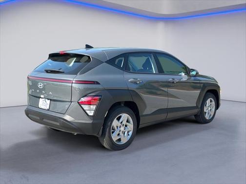 2025 Hyundai KONA SE